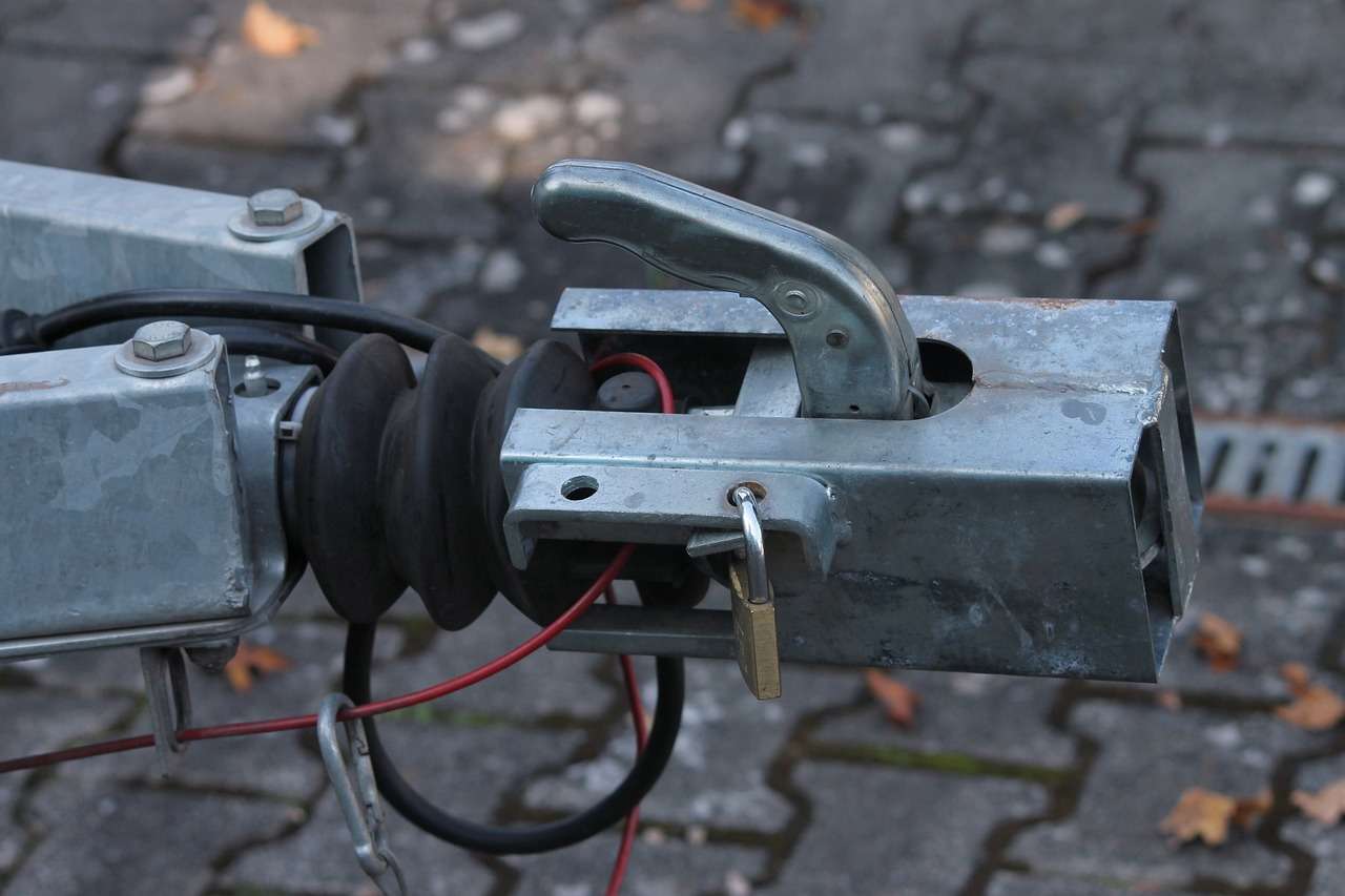 tow hitch lock